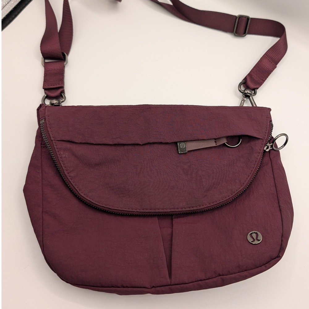 Lululemon All Night Festival Bag Crossbody Burgundy Plum Nylon 5L